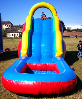 4m H Wave Slide with Pond